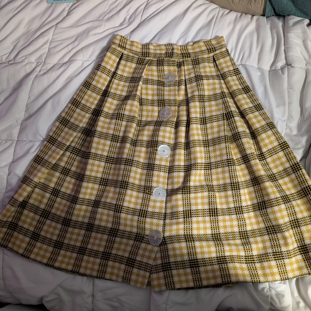 Plaid Button-Front Skirt in Yellow and Black